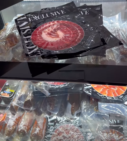 jamones-cortados-a-mano-y-embutidos